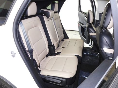 Used 2021 Ford Escape SEL image 20