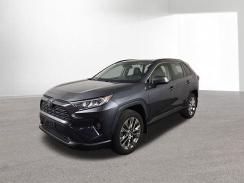Used 2019 Toyota RAV4 XLE Premium w/ All Weather Liner Package image 2