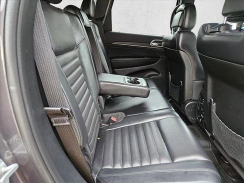 Used 2018 Jeep Grand Cherokee Limited AWD/4WD image 18