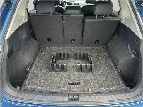 Used 2019 Volkswagen Tiguan SE AWD/4WD image 24