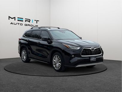 Used 2023 Toyota Highlander Platinum