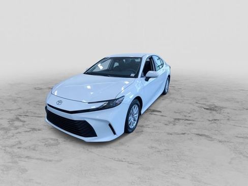 Used 2026 Toyota Camry LE FWD image 6