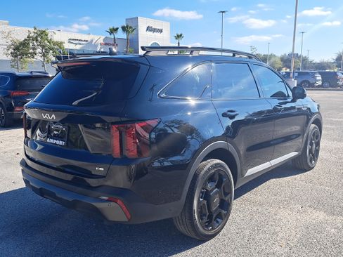 Used 2024 Kia Sorento SX image 5