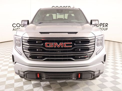 Used 2023 GMC Sierra 1500 AT4 w/ AT4 Premium Package AWD/4WD image 10