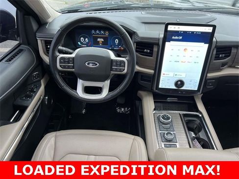 Used 2022 Ford Expedition Max Limited image 14