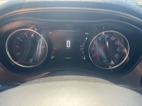 Used 2022 Dodge Challenger GT RWD image 2