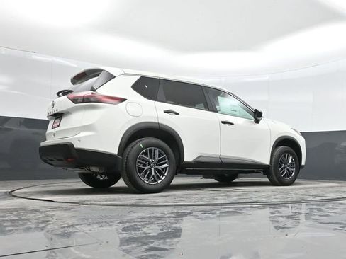 New 2026 Nissan Rogue S image 41