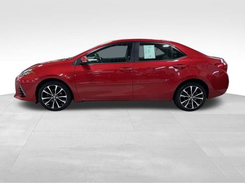 Used 2017 Toyota Corolla L image 4