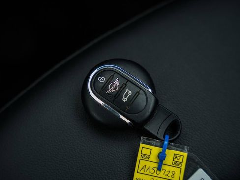 Used 2019 MINI Cooper S image 41