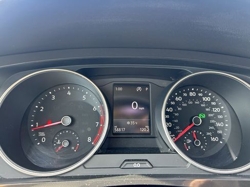 Used 2019 Volkswagen Tiguan SE image 20