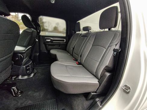 Used 2024 RAM 3500 Big Horn image 9