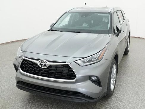 New 2026 Toyota Highlander Limited AWD/4WD image 3