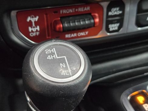 Certified 2021 Jeep Wrangler Rubicon AWD/4WD image 27