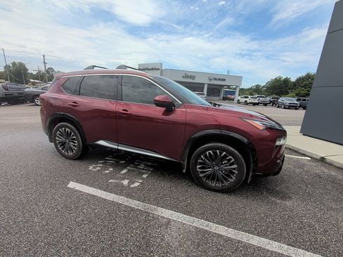 Used 2026 Nissan Rogue Platinum w/ Platinum Premium Package AWD/4WD image 4