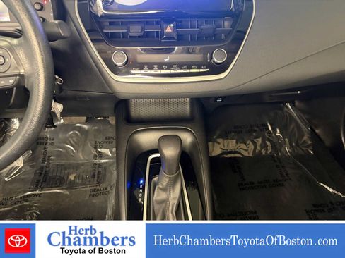 Used 2024 Toyota Corolla LE FWD image 16