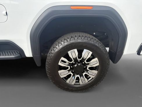 Used 2025 GMC Sierra 2500 Denali w/ Denali Reserve Package AWD/4WD image 8