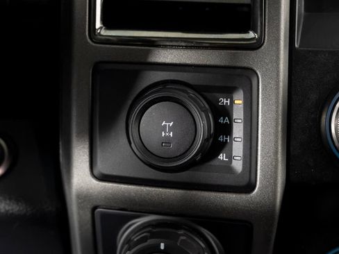 Used 2019 Ford F150 Raptor w/ Equipment Group 802A Luxury AWD/4WD image 28