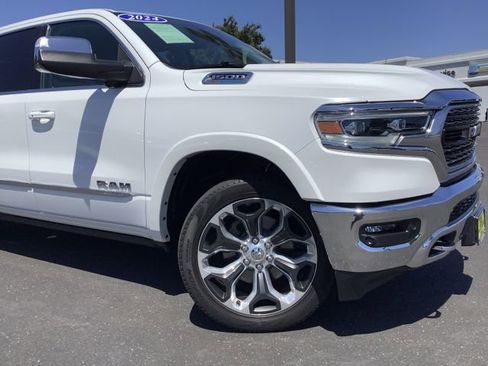 Used 2024 RAM 1500 Limited AWD/4WD image 3