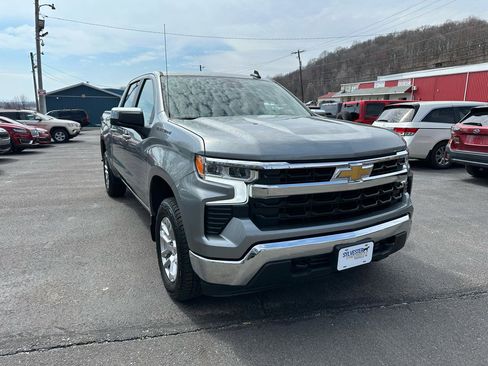 Used 2024 Chevrolet Silverado 1500 LT w/ Convenience Package II image 3