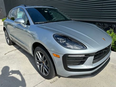 Certified 2025 Porsche Macan image 9