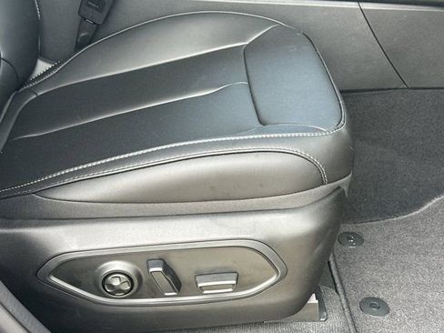 New 2026 Jeep Grand Cherokee Limited image 16