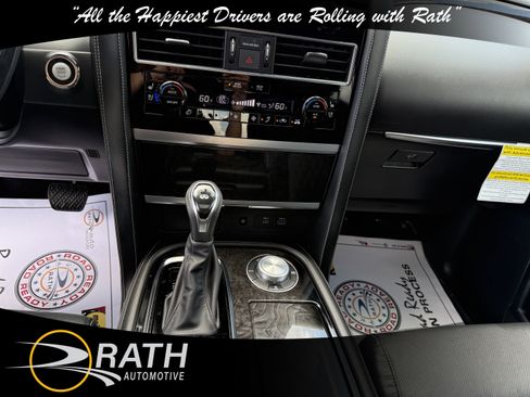 Used 2022 INFINITI QX80 Sensory w/ Cargo Package image 18