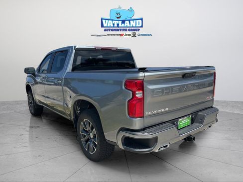 Used 2023 Chevrolet Silverado 1500 RST w/ Z71 Off-Road Package AWD/4WD image 3