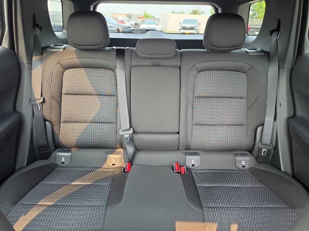 New 2027 Chevrolet Equinox LT FWD image 16