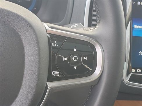 Certified 2024 Volvo XC90 T8 Plus w/ Protection Package Premier image 21