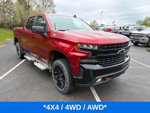 Used 2021 Chevrolet Silverado 1500 LT Trail Boss w/ Convenience Package II AWD/4WD image 2