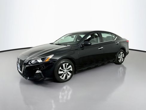 Used 2021 Nissan Altima 2.5 S FWD image 3