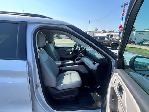 New 2026 Ford Explorer Active w/ Active Comfort Package AWD/4WD image 16