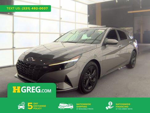 Used 2022 Hyundai Elantra SEL FWD image 1