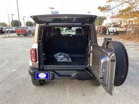 Used 2022 Ford Bronco Outer Banks image 10