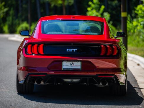 Used 2019 Ford Mustang GT Premium w/ GT Performance Package image 8