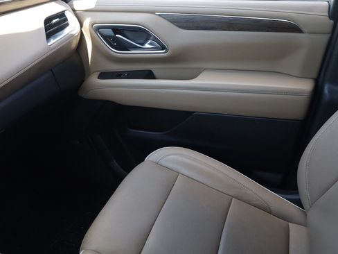 Used 2021 Chevrolet Tahoe Premier RWD image 10