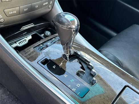 Used 2012 Lexus IS 250 w/ Premium Pkg Value Edition image 26