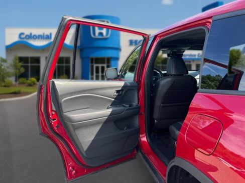 Used 2025 Honda Passport EX-L image 29