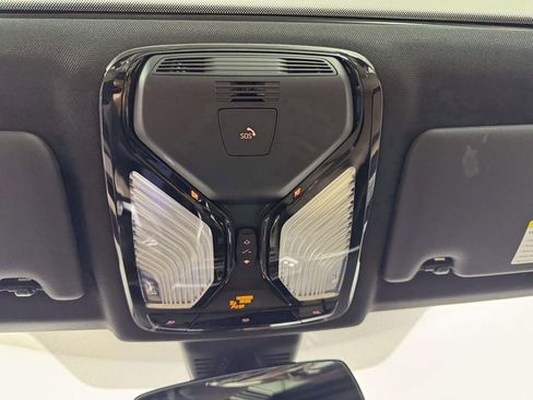 Used 2022 BMW 330i xDrive Sedan w/ Driving Assistance Package image 25