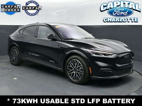 Used 2025 Ford Mustang Mach-E Premium image 3