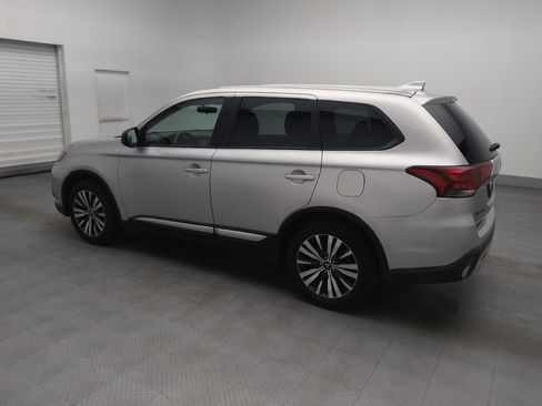 Used 2019 Mitsubishi Outlander ES FWD image 3