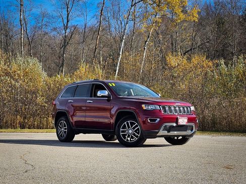 Used 2017 Jeep Grand Cherokee Limited image 2