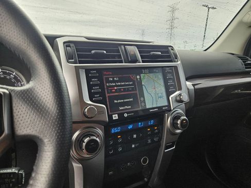 Used 2022 Toyota 4Runner Limited AWD/4WD image 16