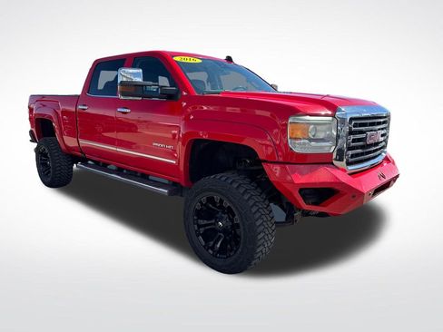 Used 2016 GMC Sierra 2500 SLT w/ Duramax Plus Package AWD/4WD image 7
