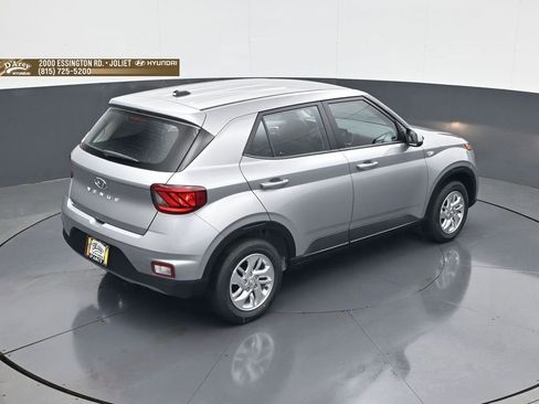 New 2026 Hyundai Venue SE FWD image 17