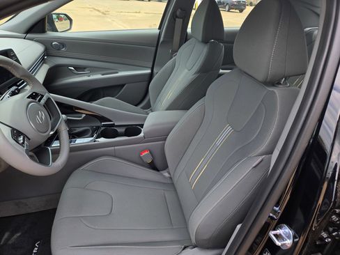 New 2026 Hyundai Elantra SEL Sport Premium FWD image 16