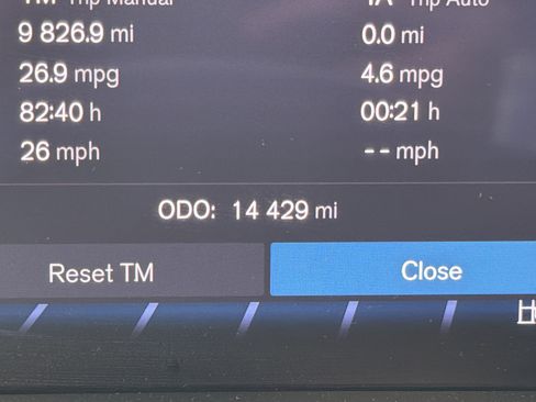 Used 2025 Volvo S60 B5 Plus FWD image 22