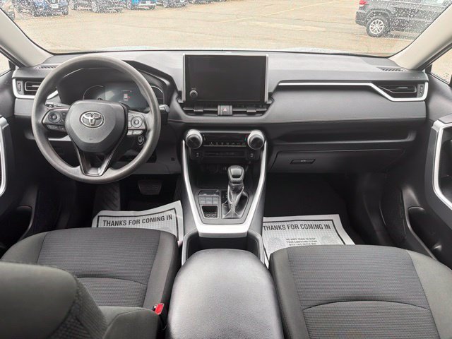 Used 2025 Toyota RAV4 LE AWD/4WD image 25