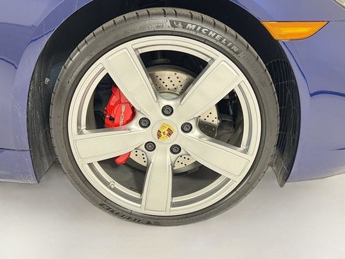 Certified 2024 Porsche 718 Cayman S RWD image 35