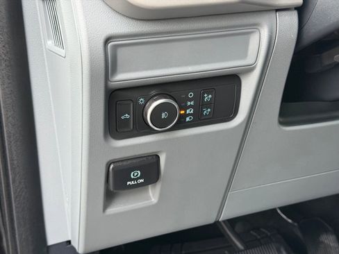 Used 2022 Ford F150 XLT image 13